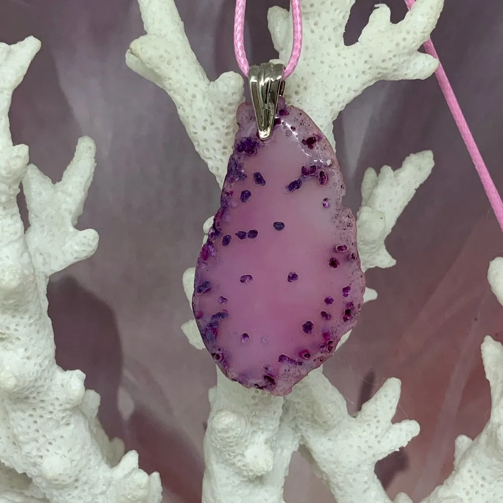 Pink and Purple Agate Necklace on Waxed Cotton Cord - Handcrafted - Picture 5 of 10